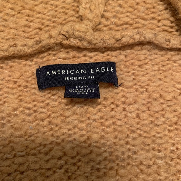 American Eagle Cropped Knit Sweater - Picture 3 of 3